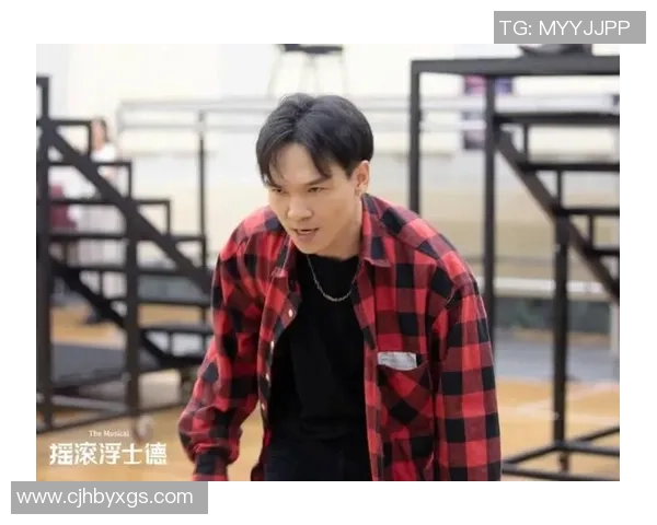 当球场传奇转身舞台摇滚足球明星如何谱写音乐新篇章